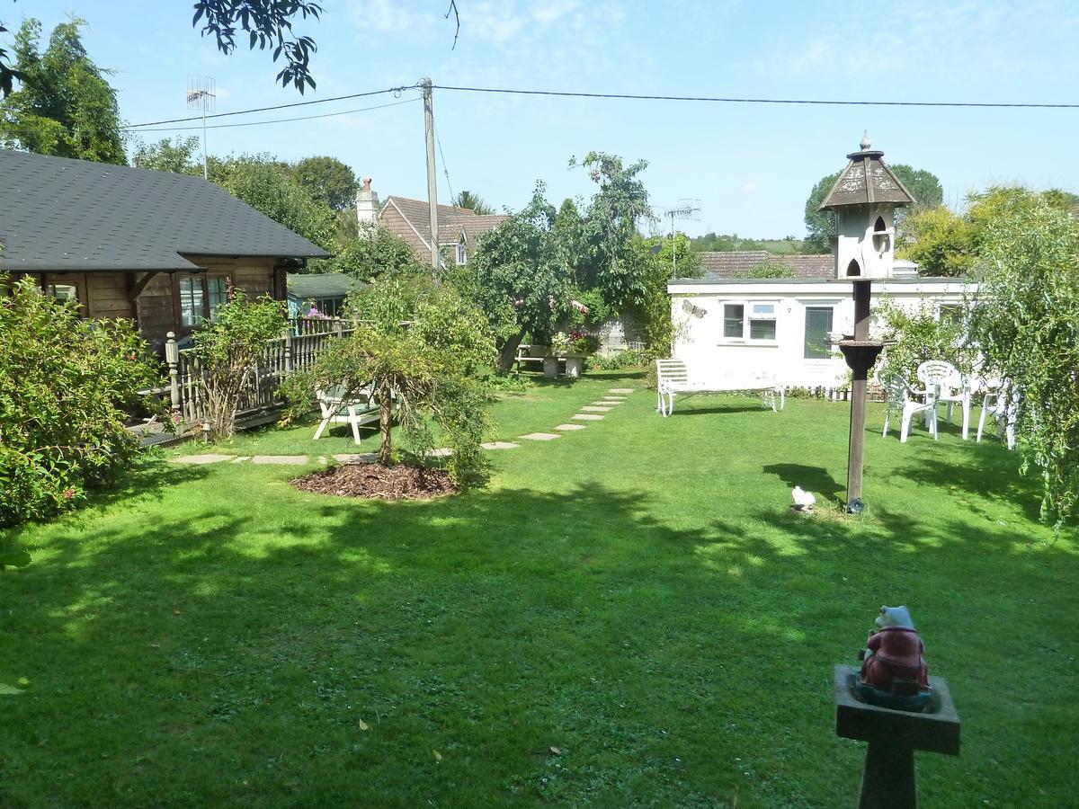 Hillside Self Catering Bed & Breakfast Salisbury Exterior photo