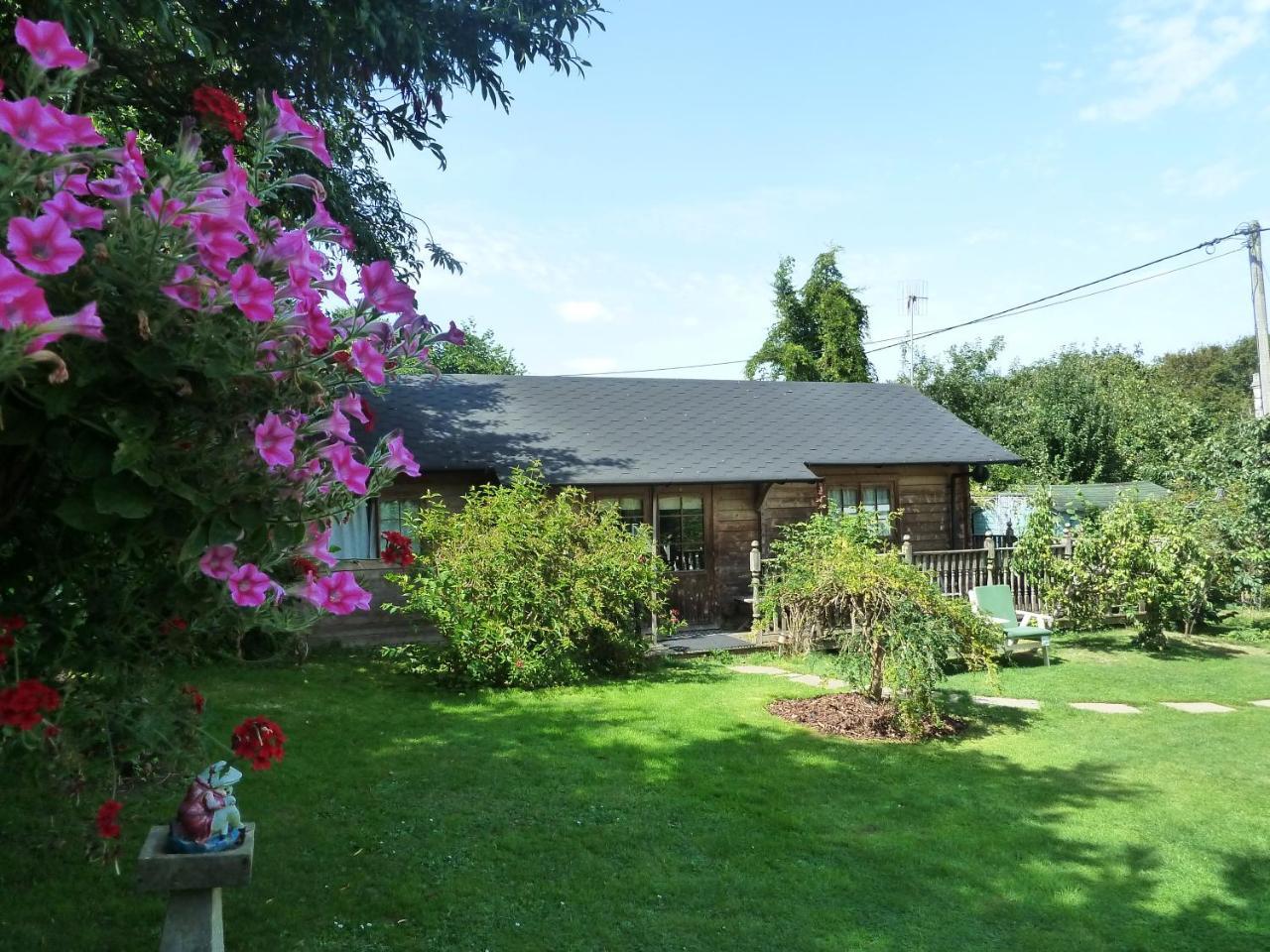 Hillside Self Catering Bed & Breakfast Salisbury Exterior photo